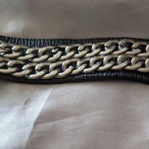 Brave black leather bracelet